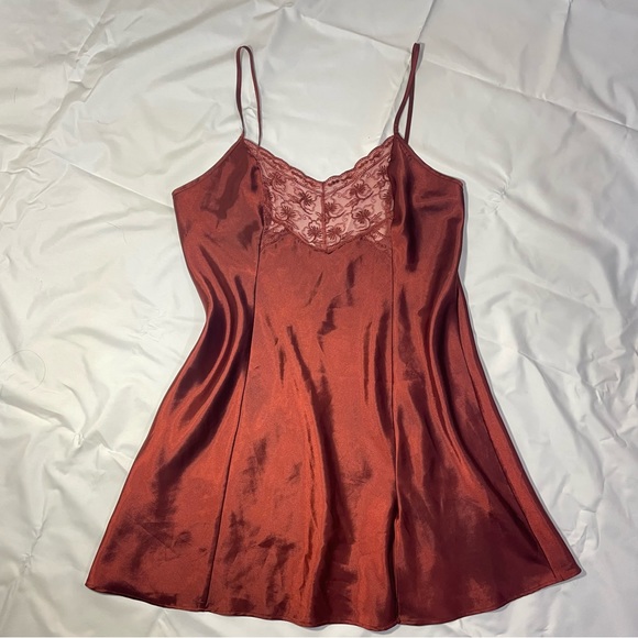 Vintage Victoria Secret Lingerie Slip - Picture 1 of 3